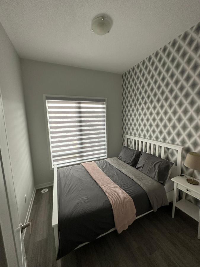 Modern Townhouse, Vaughan, Ontario, Canada Bagian luar foto